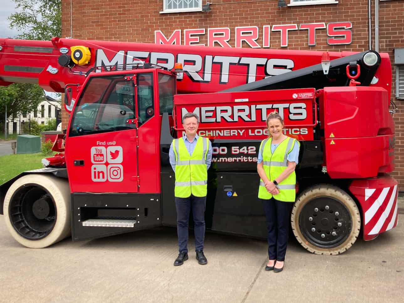 L-R Andy Booth and Paula Law Merritts Heavy Machinery Moving Specialists